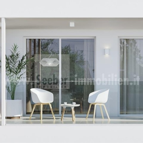 The White Residence: Ihr exklusives Zuhause mit großzügigen Fenstern, modernem Komfort und großer Terrasse. Entdecken Sie Ihre 5-Zimmer-Penthouse-Wohnung im 2.Obergeschoss – ein Lebensraum voller Freiheit. 