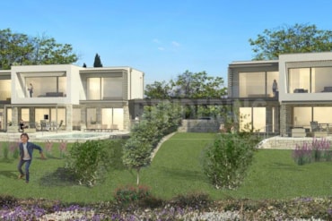 Unique new build villa in top location in Lazise on Lake Garda for sale