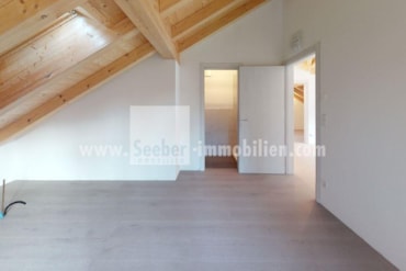 Vendesi nuovo appartamento mansardato in una splendida posizione in Alta Pusteria a Monguelfo vicino il lago di Braies