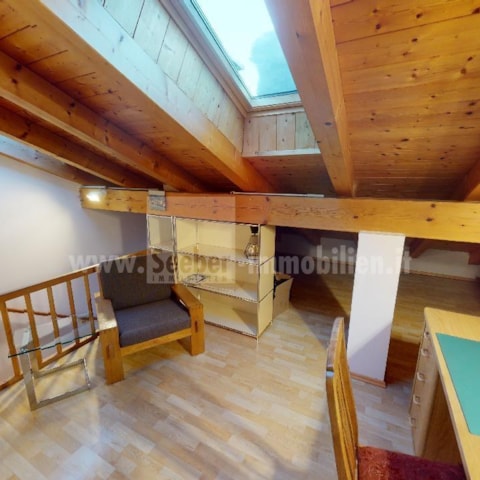 Geräumige 3-Zimmer-Wohnung auf 2 Ebenen mit Terrasse in Rasen-Antholz zu verkaufen