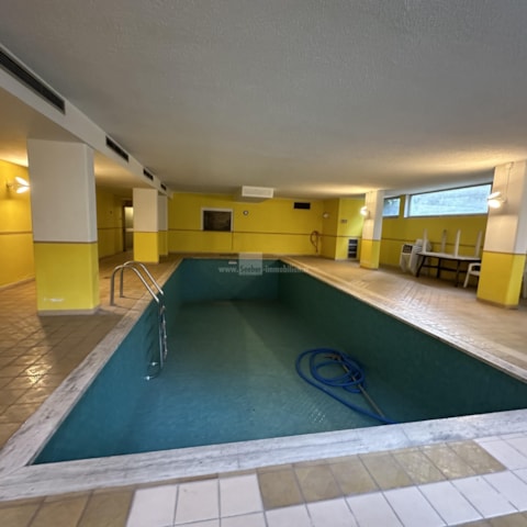 2-Zimmer-Wohnung mit Balkon und gemeinschaftlichem Schwimmbad in Obermais - Privatvermietungslizenz vorhanden